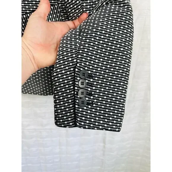Talbots Black White Patterned Blazer Button Notched Lapel Front Pockets Size 10 - Picture 9 of 13